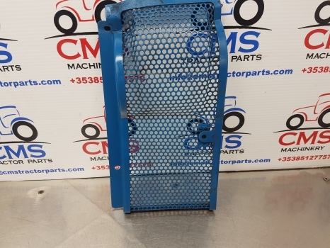 Ford 4610 3910, 2310, 2810, 4110 Engine Side Guard Shield Grill E0nn10n334ab11b - شبكة تهوية - جرار: صورة 2 Ford 4610 3910, 2310, 2810, 4110 Engine Side Guard Shield Grill E0nn10n334ab11b - شبكة تهوية - جرار: صورة 2