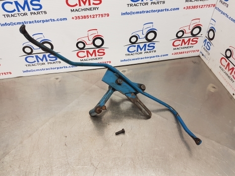 Ford 6610, 6410 Alternator Bracket E4nn10039aa, 83949802, D8nn8n096aa - مبادل - جرار: صورة 1 Ford 6610, 6410 Alternator Bracket E4nn10039aa, 83949802, D8nn8n096aa - مبادل - جرار: صورة 1