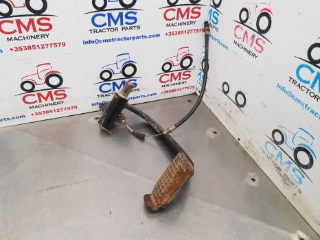 Ford 6635, 35, L, Tl, T5000, Tla, Tle, Clutch Pedal 5175711 - القابض و قطع الغيار - آلات زراعية: صورة 1 Ford 6635, 35, L, Tl, T5000, Tla, Tle, Clutch Pedal 5175711 - القابض و قطع الغيار - آلات زراعية: صورة 1