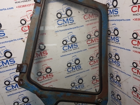 Ford 7600, 7710, 6600 Tw10, Tw20 Q Cab Door Right Assembly Rusty D8nn9420124bc - باب و قطع الغيار - جرار: صورة 3 Ford 7600, 7710, 6600 Tw10, Tw20 Q Cab Door Right Assembly Rusty D8nn9420124bc - باب و قطع الغيار - جرار: صورة 3