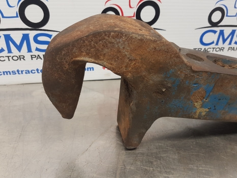 إطار هيكلي/ إطار معدني Ford 7810, 6610, 6410, 7710, 8210 Hook For Fwd. E0nne918ac29b, 83943810: صورة 8