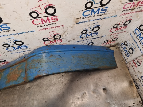 Ford 7840, 6640, 40 Series, Cab Mudguard Pair 82003106, 82003105 - رفرف: صورة 3 Ford 7840, 6640, 40 Series, Cab Mudguard Pair 82003106, 82003105 - رفرف: صورة 3