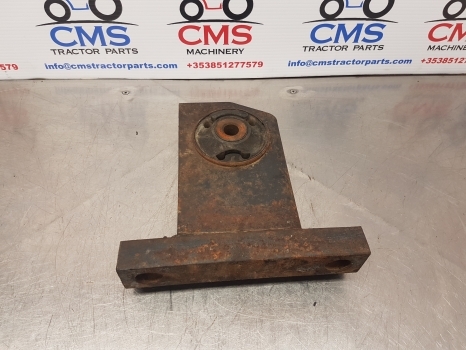 Ford 7840, 8240, 8340 Cab Support Assy Rear Left E9nn94001n45aa11m - نظام تعليق الكابينة - جرار: صورة 1 Ford 7840, 8240, 8340 Cab Support Assy Rear Left E9nn94001n45aa11m - نظام تعليق الكابينة - جرار: صورة 1