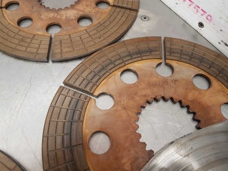 Ford 8430 10, 600, 40,ts Series, Brake Discs Kit E9nn2a097ba, E9nn2n315cb - أقراص المكابح - جرار: صورة 5 Ford 8430 10, 600, 40,ts Series, Brake Discs Kit E9nn2a097ba, E9nn2n315cb - أقراص المكابح - جرار: صورة 5