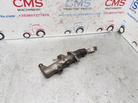 Ford Fiat Case New Holland Tm140 Brake Master Cylinder 82018664, 84558759 - اسطوانة الفرامل - جرار: صورة 5 Ford Fiat Case New Holland Tm140 Brake Master Cylinder 82018664, 84558759 - اسطوانة الفرامل - جرار: صورة 5
