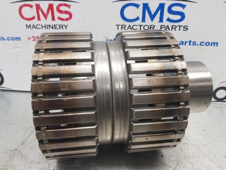 Ford New Holland 40 And Ts Series, 8240 Rear Clutch Housing, 82036853, 82016096 - القابض و قطع الغيار - آلات زراعية: صورة 1 Ford New Holland 40 And Ts Series, 8240 Rear Clutch Housing, 82036853, 82016096 - القابض و قطع الغيار - آلات زراعية: صورة 1