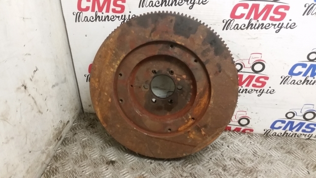Ford New Holland 40, Ts, 7840 Engine Flywheel Assembly E9nn6375cb, 81866593 - الحدافة - جرار: صورة 2 Ford New Holland 40, Ts, 7840 Engine Flywheel Assembly E9nn6375cb, 81866593 - الحدافة - جرار: صورة 2
