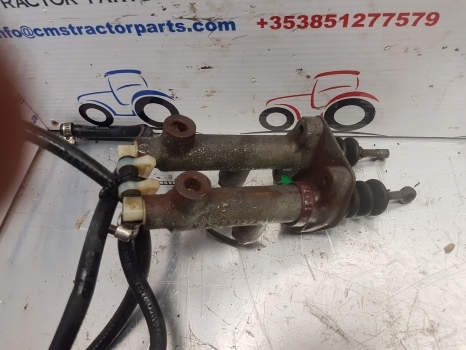 Ford New Holland 40, Ts, Ts6000 Series Brake Master Cylinder 81869963, 81866911 - اسطوانة الفرامل - جرار: صورة 2 Ford New Holland 40, Ts, Ts6000 Series Brake Master Cylinder 81869963, 81866911 - اسطوانة الفرامل - جرار: صورة 2