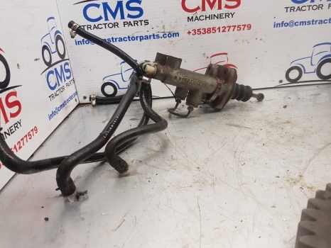 Ford New Holland 40, Ts, Ts6000 Series Brake Master Cylinder 81869963, 81866911 - اسطوانة الفرامل - جرار: صورة 1 Ford New Holland 40, Ts, Ts6000 Series Brake Master Cylinder 81869963, 81866911 - اسطوانة الفرامل - جرار: صورة 1