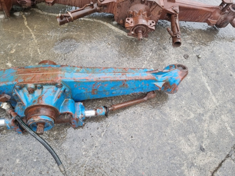 Ford New Holland 7740, 40 Series. Front Axle Housing Beam 125148, Car128939 - لمحور الأمامي: صورة 2 Ford New Holland 7740, 40 Series. Front Axle Housing Beam 125148, Car128939 - لمحور الأمامي: صورة 2