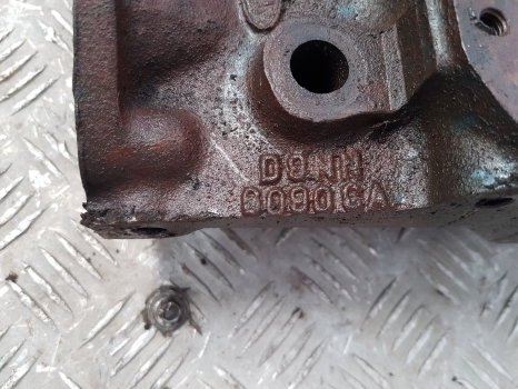 Ford Tw20, Tw30, 9700, Engine Head D9nn6090ca, D9nn6049gb, 87802116 - رأس أسطوانية - جرار: صورة 5 Ford Tw20, Tw30, 9700, Engine Head D9nn6090ca, D9nn6049gb, 87802116 - رأس أسطوانية - جرار: صورة 5