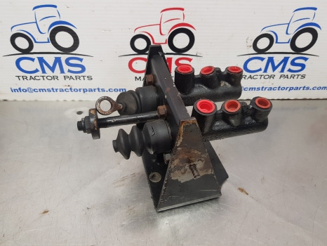 International Case 885 Xl, 85, Case 4200, Brake Master Cylinder 1287843c91 - اسطوانة الفرامل - آلات زراعية: صورة 3 International Case 885 Xl, 85, Case 4200, Brake Master Cylinder 1287843c91 - اسطوانة الفرامل - آلات زراعية: صورة 3