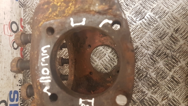Jcb 3cx Front Axle Steering Spindle Swivel Housing Lhs 448/05101, 448/04008 - مفصل التوجيه - لودر ذو محراث خلفي/ باكهو: صورة 4 Jcb 3cx Front Axle Steering Spindle Swivel Housing Lhs 448/05101, 448/04008 - مفصل التوجيه - لودر ذو محراث خلفي/ باكهو: صورة 4