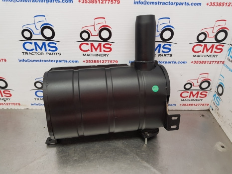 John Deere 1640, 1840, 2040, 2140, 50 Series Exhaust Box Al31492, Al31063 - علبة العادم/ نظام العادم: صورة 1 John Deere 1640, 1840, 2040, 2140, 50 Series Exhaust Box Al31492, Al31063 - علبة العادم/ نظام العادم: صورة 1