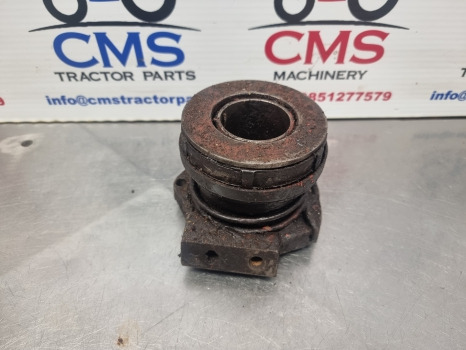 John Deere 3050, 3350 Clutch Release Throw Out Bearing Al120028, Al120029 - القابض و قطع الغيار - جرار: صورة 1 John Deere 3050, 3350 Clutch Release Throw Out Bearing Al120028, Al120029 - القابض و قطع الغيار - جرار: صورة 1