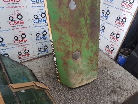 John Deere 3140, 3040, 3340, 3640, 3640s Hood, Bonnet Al30296, R52362 - غطاء السيارة - جرار: صورة 4 John Deere 3140, 3040, 3340, 3640, 3640s Hood, Bonnet Al30296, R52362 - غطاء السيارة - جرار: صورة 4