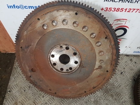 John Deere 3220, 3215, 3415, 3420 Telehandler Flywheel Assy R516568, R516568 - الحدافة - آلة رفع ونقل تلسكوبية: صورة 5 John Deere 3220, 3215, 3415, 3420 Telehandler Flywheel Assy R516568, R516568 - الحدافة - آلة رفع ونقل تلسكوبية: صورة 5