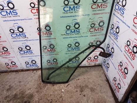 John Deere 6115m, 6000, 6010, 6020 Left Door Assembly  L169102, L213354, L77647 - باب و قطع الغيار - جرار: صورة 2 John Deere 6115m, 6000, 6010, 6020 Left Door Assembly  L169102, L213354, L77647 - باب و قطع الغيار - جرار: صورة 2