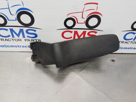 John Deere 6115m, 6m, 6020, 6030 Series, Door Hinge Lhs Al228236, Al179831 - باب و قطع الغيار: صورة 1 John Deere 6115m, 6m, 6020, 6030 Series, Door Hinge Lhs Al228236, Al179831 - باب و قطع الغيار: صورة 1