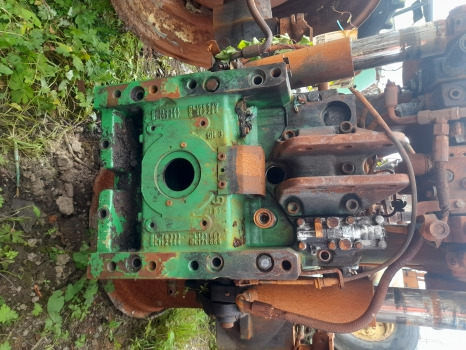 John Deere 6130, 6230, 6330, 6430 Pto Housing Al175215, L171667, L112586 - نقل الحركة: صورة 2 John Deere 6130, 6230, 6330, 6430 Pto Housing Al175215, L171667, L112586 - نقل الحركة: صورة 2