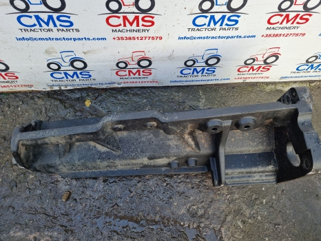 John Deere 6145r, 6m, 6r Series, Exhaust Carrier Bracket L213284 - علبة العادم/ نظام العادم: صورة 4 John Deere 6145r, 6m, 6r Series, Exhaust Carrier Bracket L213284 - علبة العادم/ نظام العادم: صورة 4