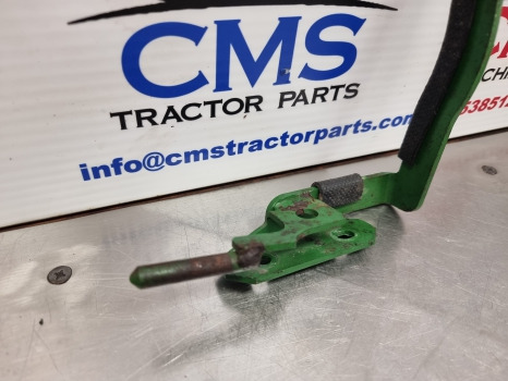 John Deere 6145r, 6m, 6r Series, Side Panel Hinge Lhs Al212813 - هيكل السيارة الخارجية: صورة 3 John Deere 6145r, 6m, 6r Series, Side Panel Hinge Lhs Al212813 - هيكل السيارة الخارجية: صورة 3