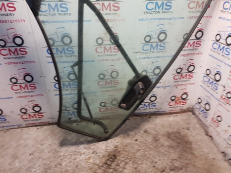 John Deere 6145r, 6r, 6195r, 6215r Cab Door Rhs Assy L219960, L205791 - باب و قطع الغيار: صورة 3 John Deere 6145r, 6r, 6195r, 6215r Cab Door Rhs Assy L219960, L205791 - باب و قطع الغيار: صورة 3