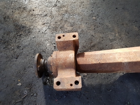 John Deere 6210r Front Axle Suspension Bracket L204767, L206438, L213495 - نظام التعليق - جرار: صورة 2 John Deere 6210r Front Axle Suspension Bracket L204767, L206438, L213495 - نظام التعليق - جرار: صورة 2