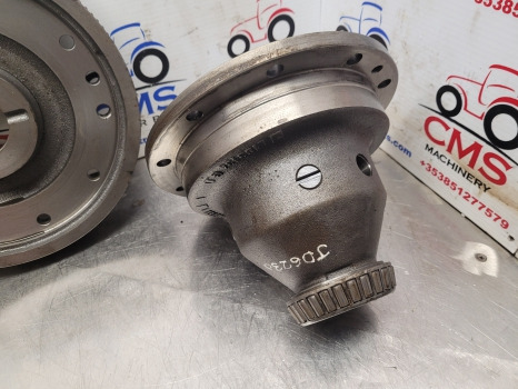 John Deere 6230 Rear Axle Differential L152216, L153134, L155267, L211505 - المحور الخلفي: صورة 5 John Deere 6230 Rear Axle Differential L152216, L153134, L155267, L211505 - المحور الخلفي: صورة 5