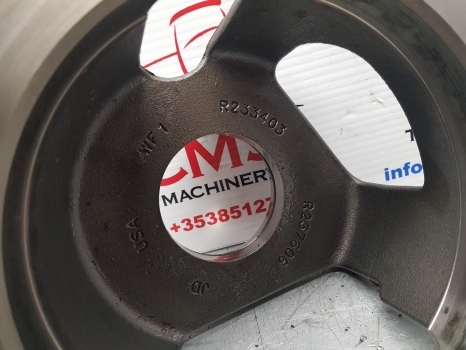 John Deere 6820 Rear Axle Pinion Bearing Housing R158139, R233403, R264671 - المحور الخلفي - جرار: صورة 4 John Deere 6820 Rear Axle Pinion Bearing Housing R158139, R233403, R264671 - المحور الخلفي - جرار: صورة 4