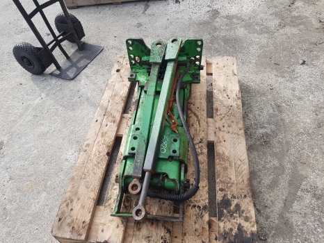 John Deere 6920, 6820, 6810, 6910 Pick Up Hitch Frame Al229594, Al220949 - قارنة التوصيل السريعة - آلات زراعية: صورة 4 John Deere 6920, 6820, 6810, 6910 Pick Up Hitch Frame Al229594, Al220949 - قارنة التوصيل السريعة - آلات زراعية: صورة 4