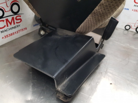 John Deere 6r Series 6145r, 6155r Passenger Seat Re318308, Bl15226, Al207225 - مقعد - آلات زراعية: صورة 2 John Deere 6r Series 6145r, 6155r Passenger Seat Re318308, Bl15226, Al207225 - مقعد - آلات زراعية: صورة 2