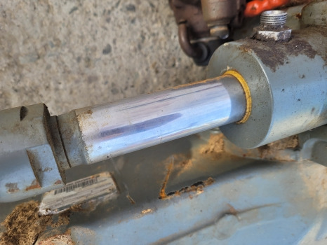 Kramer Kt407 Claas Scorpion 7035 Front Axle Steering Cylinder 26.25, 434273, 432968 - المقود: صورة 3 Kramer Kt407 Claas Scorpion 7035 Front Axle Steering Cylinder 26.25, 434273, 432968 - المقود: صورة 3