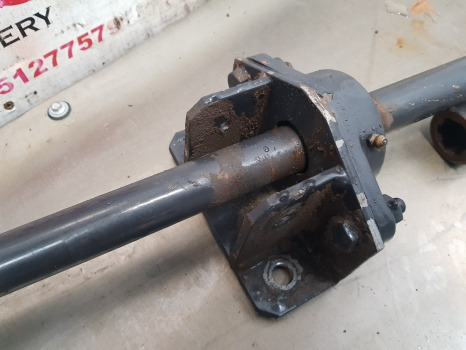 Landini Mythos 100, 900 Front Axle Drive Shaft 3652884m2, 3547684m91, 3547682m91 - لمحور الأمامي: صورة 3 Landini Mythos 100, 900 Front Axle Drive Shaft 3652884m2, 3547684m91, 3547682m91 - لمحور الأمامي: صورة 3