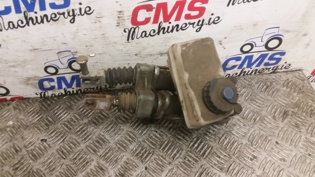 Landini Mythos Series 115 Brake Master Cylinders Kit 3666220m91 - اسطوانة الفرامل - جرار: صورة 4 Landini Mythos Series 115 Brake Master Cylinders Kit 3666220m91 - اسطوانة الفرامل - جرار: صورة 4
