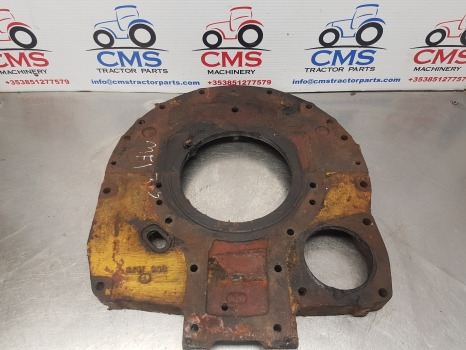 Massey Ferguson 135, 150, 230, 235, 245 Engine Backing Plate 741401m1 - المحرك و قطع الغيار: صورة 2 Massey Ferguson 135, 150, 230, 235, 245 Engine Backing Plate 741401m1 - المحرك و قطع الغيار: صورة 2