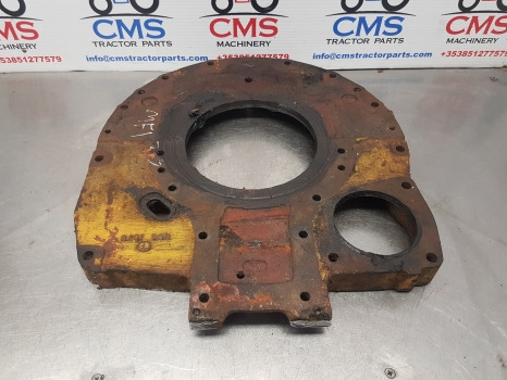 Massey Ferguson 135, 150, 230, 235, 245 Engine Backing Plate 741401m1 - المحرك و قطع الغيار: صورة 1 Massey Ferguson 135, 150, 230, 235, 245 Engine Backing Plate 741401m1 - المحرك و قطع الغيار: صورة 1