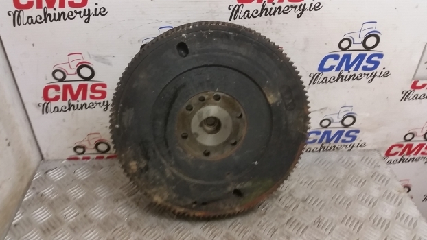 Massey Ferguson 135 Engine Flywheel Assembly 11 Inches Clutch Disc - الحدافة - جرار: صورة 1 Massey Ferguson 135 Engine Flywheel Assembly 11 Inches Clutch Disc - الحدافة - جرار: صورة 1