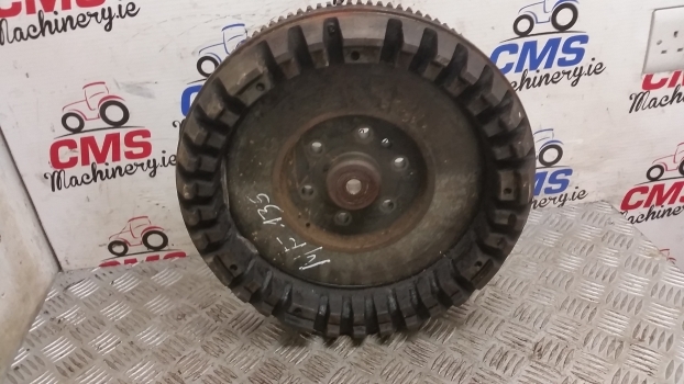 Massey Ferguson 135 Engine Flywheel Assembly 11 Inches Clutch Disc - الحدافة - جرار: صورة 3 Massey Ferguson 135 Engine Flywheel Assembly 11 Inches Clutch Disc - الحدافة - جرار: صورة 3