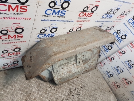Massey Ferguson 135 Mudguard Rhs 1884878m91 - رفرف - آلات زراعية: صورة 3 Massey Ferguson 135 Mudguard Rhs 1884878m91 - رفرف - آلات زراعية: صورة 3