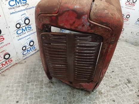 Massey Ferguson 35, 35x Bonnet, Hood Original 1884060m91, 826815m91, 826816m91 - غطاء السيارة - جرار: صورة 3 Massey Ferguson 35, 35x Bonnet, Hood Original 1884060m91, 826815m91, 826816m91 - غطاء السيارة - جرار: صورة 3
