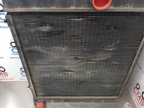 Massey Ferguson 365, 375, 385, 390, 398 Radiator 1695721m2 - مشعاع - جرار: صورة 3 Massey Ferguson 365, 375, 385, 390, 398 Radiator 1695721m2 - مشعاع - جرار: صورة 3