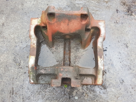 Massey Ferguson 50h, 50hx, Front Axle Casting 3510463m1 - لمحور الأمامي - لودر ذو محراث خلفي/ باكهو: صورة 1 Massey Ferguson 50h, 50hx, Front Axle Casting 3510463m1 - لمحور الأمامي - لودر ذو محراث خلفي/ باكهو: صورة 1
