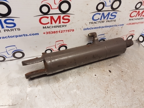 Massey Ferguson 6100, 6200 Ser. 6160 Hydraulic Lift Assistor Cylinder 3617433m91 - أسطوانة هيدروليكية - جرار: صورة 2 Massey Ferguson 6100, 6200 Ser. 6160 Hydraulic Lift Assistor Cylinder 3617433m91 - أسطوانة هيدروليكية - جرار: صورة 2