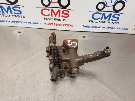 Massey Ferguson 675, 399, 372n, 375, 4225, 4255 Hydraulic Valve Assy 1679099m95 - صمام هيدروليكي - جرار: صورة 2 Massey Ferguson 675, 399, 372n, 375, 4225, 4255 Hydraulic Valve Assy 1679099m95 - صمام هيدروليكي - جرار: صورة 2