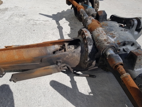 Massey Ferguson 7719s Front Axle Suspension Bracket Assy 4391065m91, 4391065m91 - نظام التعليق - جرار: صورة 2 Massey Ferguson 7719s Front Axle Suspension Bracket Assy 4391065m91, 4391065m91 - نظام التعليق - جرار: صورة 2