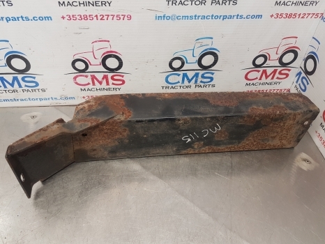Mccormick Mc115, Case Cx50, Cx60 Mx Maxxum 170mudguard Support Rhs 246768a3 - رفرف - جرار: صورة 2 Mccormick Mc115, Case Cx50, Cx60 Mx Maxxum 170mudguard Support Rhs 246768a3 - رفرف - جرار: صورة 2