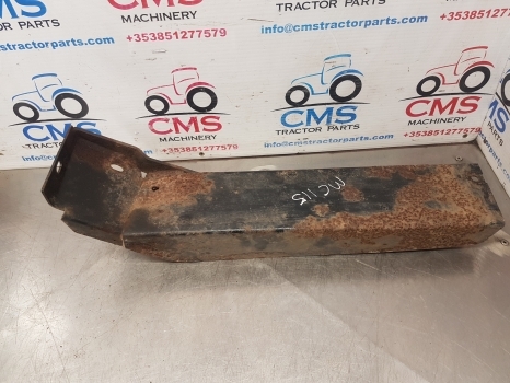 Mccormick Mc115, Case Cx50, Cx70 Mx Maxxum170 Mudguard Support Lhs 246769a3 - رفرف - جرار: صورة 1 Mccormick Mc115, Case Cx50, Cx70 Mx Maxxum170 Mudguard Support Lhs 246769a3 - رفرف - جرار: صورة 1
