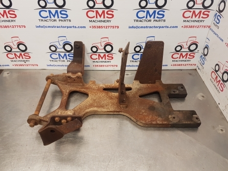 Mccormick Mc115, Mc95, Mc105 Bonnet, Hood Support 358001a1, 706569a2, 704107a2 - غطاء السيارة - جرار: صورة 1 Mccormick Mc115, Mc95, Mc105 Bonnet, Hood Support 358001a1, 706569a2, 704107a2 - غطاء السيارة - جرار: صورة 1