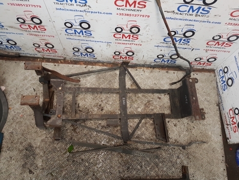 New Holland 8360, 8260, 8160, Tm120, Tm140 Bonnet, Hood Support Kit 82006312 - غطاء السيارة - جرار: صورة 5 New Holland 8360, 8260, 8160, Tm120, Tm140 Bonnet, Hood Support Kit 82006312 - غطاء السيارة - جرار: صورة 5